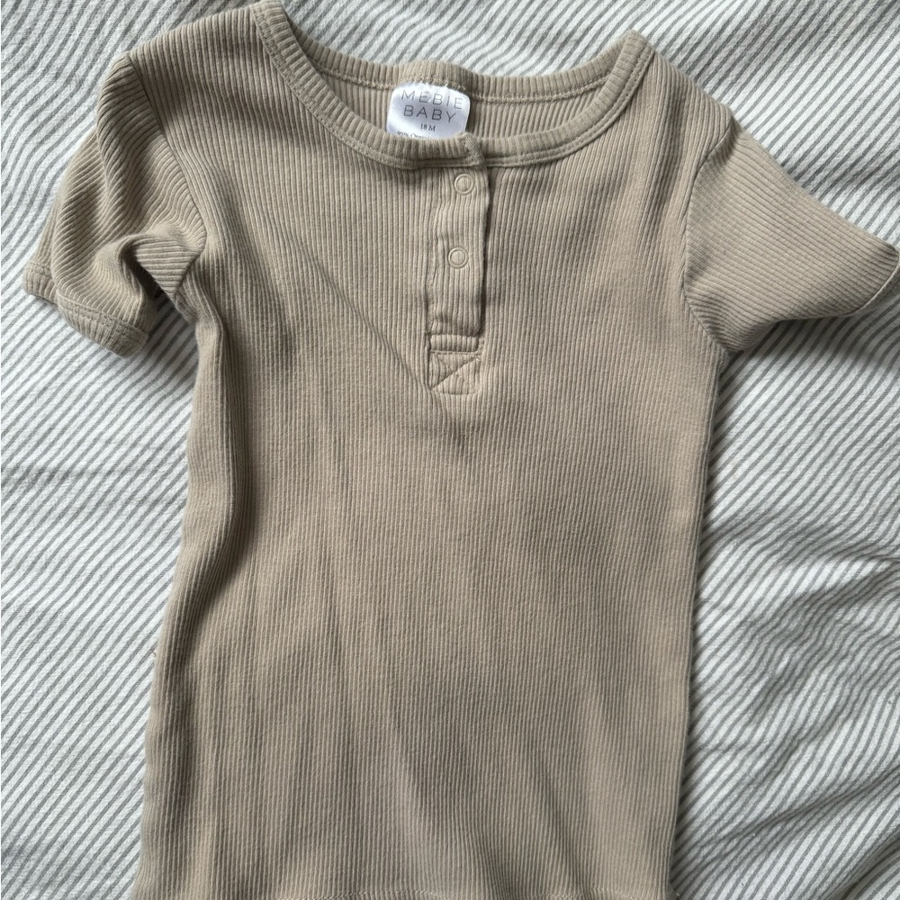 MEBIE TEE